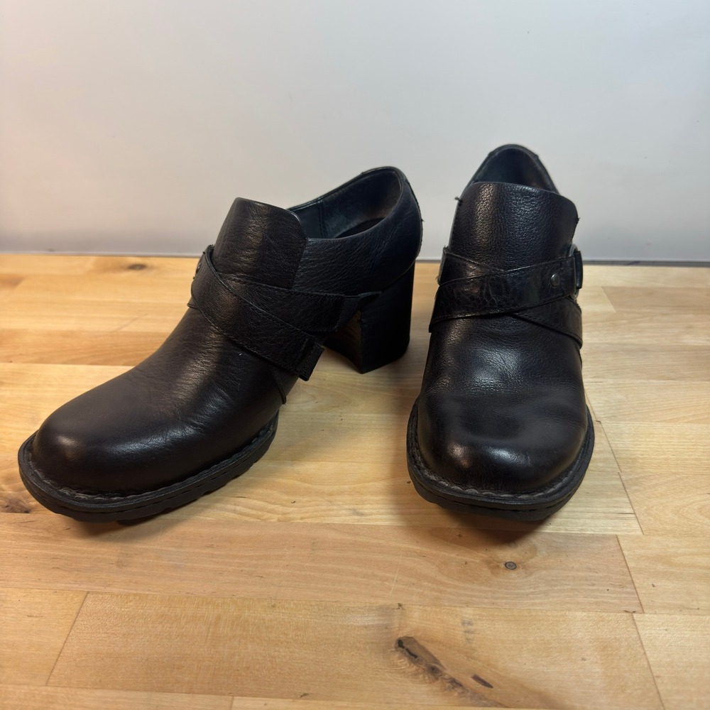 Born Black Leather Heeled Booties Buckle Strap Block Heel Shoes Womens 9.5